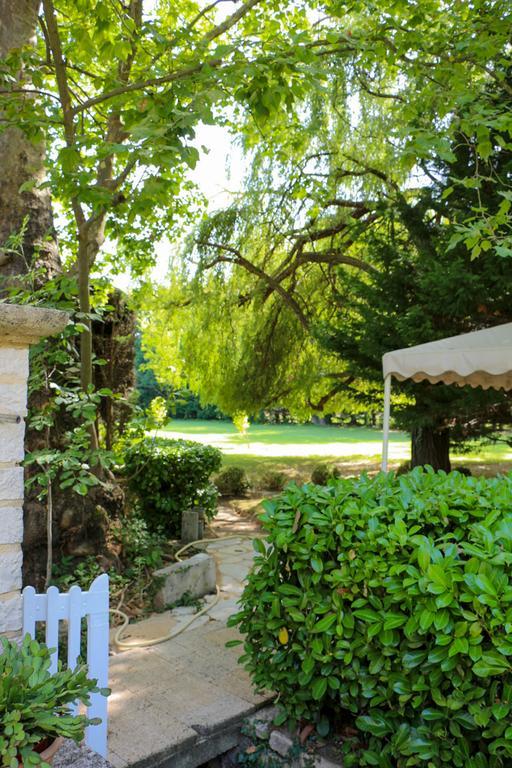 Domaine Du Moulin Hotel Saint-Laurent-des-Arbres Exterior foto